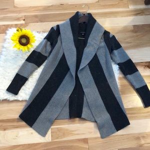 Banana Republic sweater Cardigan size Small